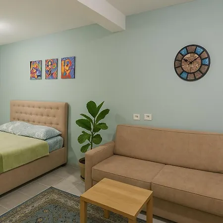 Old Street 2 地拉那