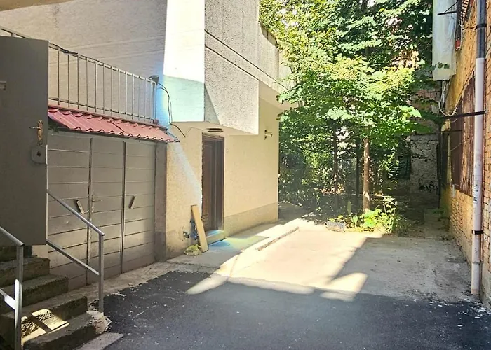 Panzió Old Street 2 Tirana